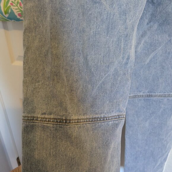 NWT | PRETTY LITTLE THING | High Waist Seam Detail Mom Jeans | BLEACH WASH | 10 - Picture 8 of 14